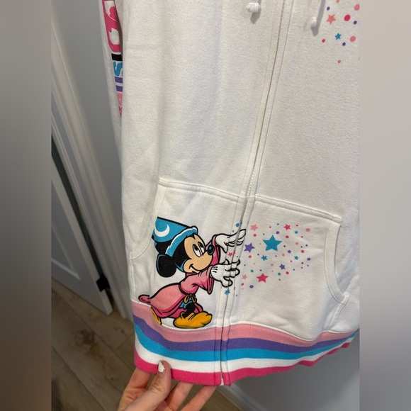 EUC- DISNEY PARKS 2013 Zip up Sweater - Picture 11 of 11